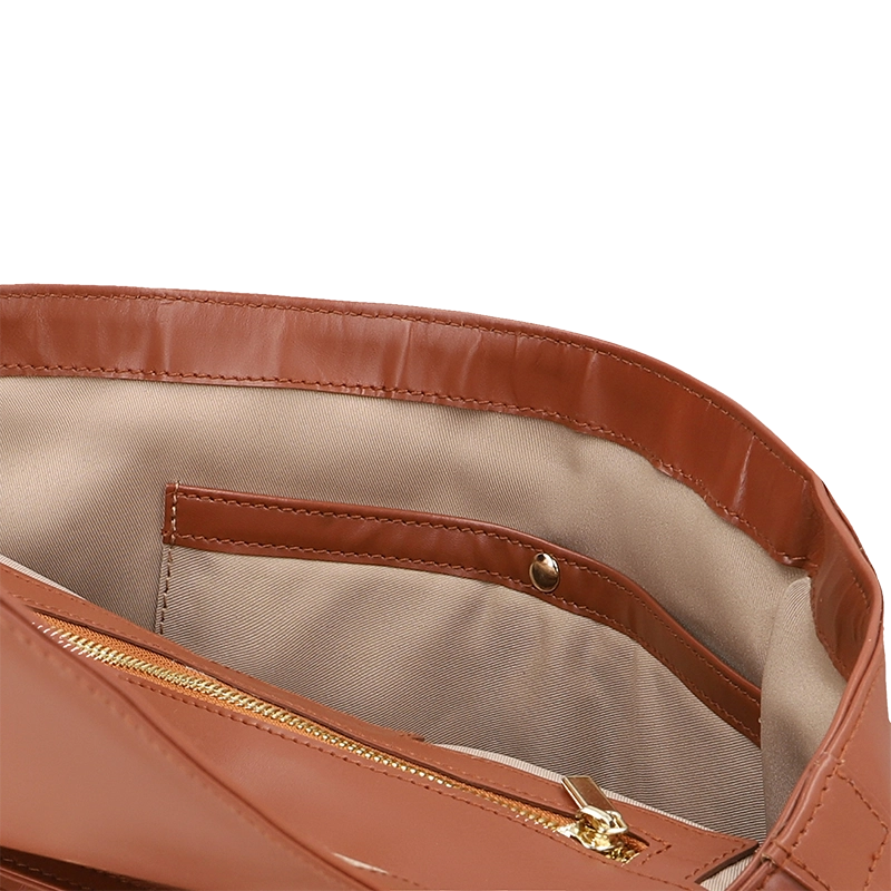 #color_Delta Tan